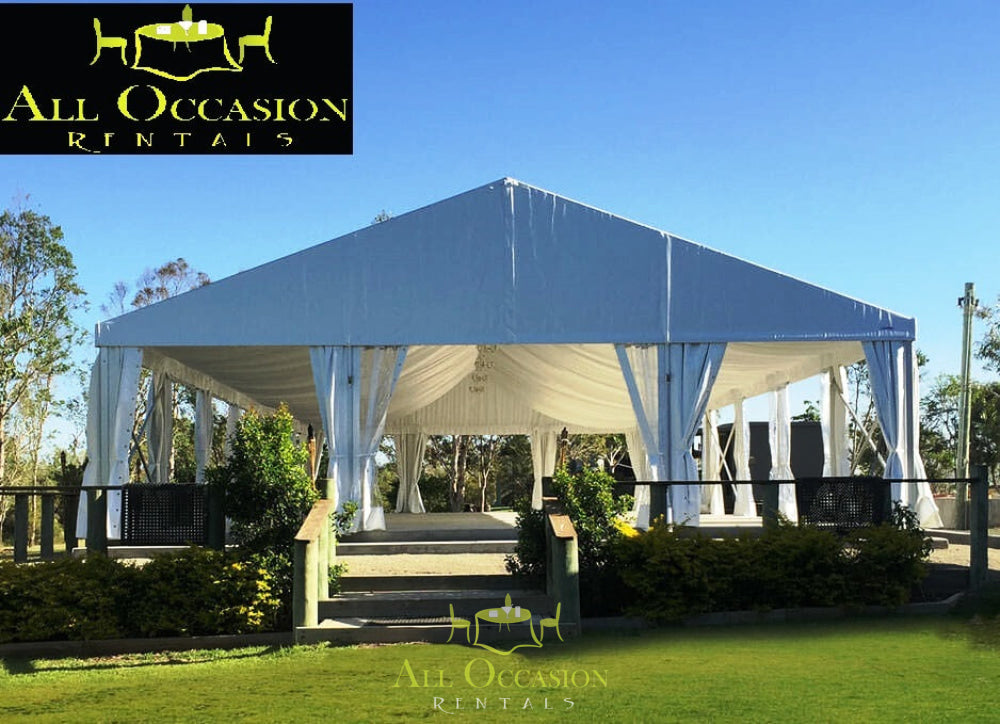 Clearspan Structure Tents 40 'X 100'.