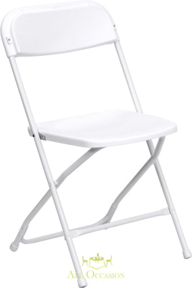 White plastic folding chair for event rentals in Corona, perfect for all occasions and affordable seating solutions.