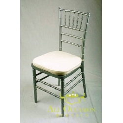 Chiavari Chair Silver with Ivory Cushion